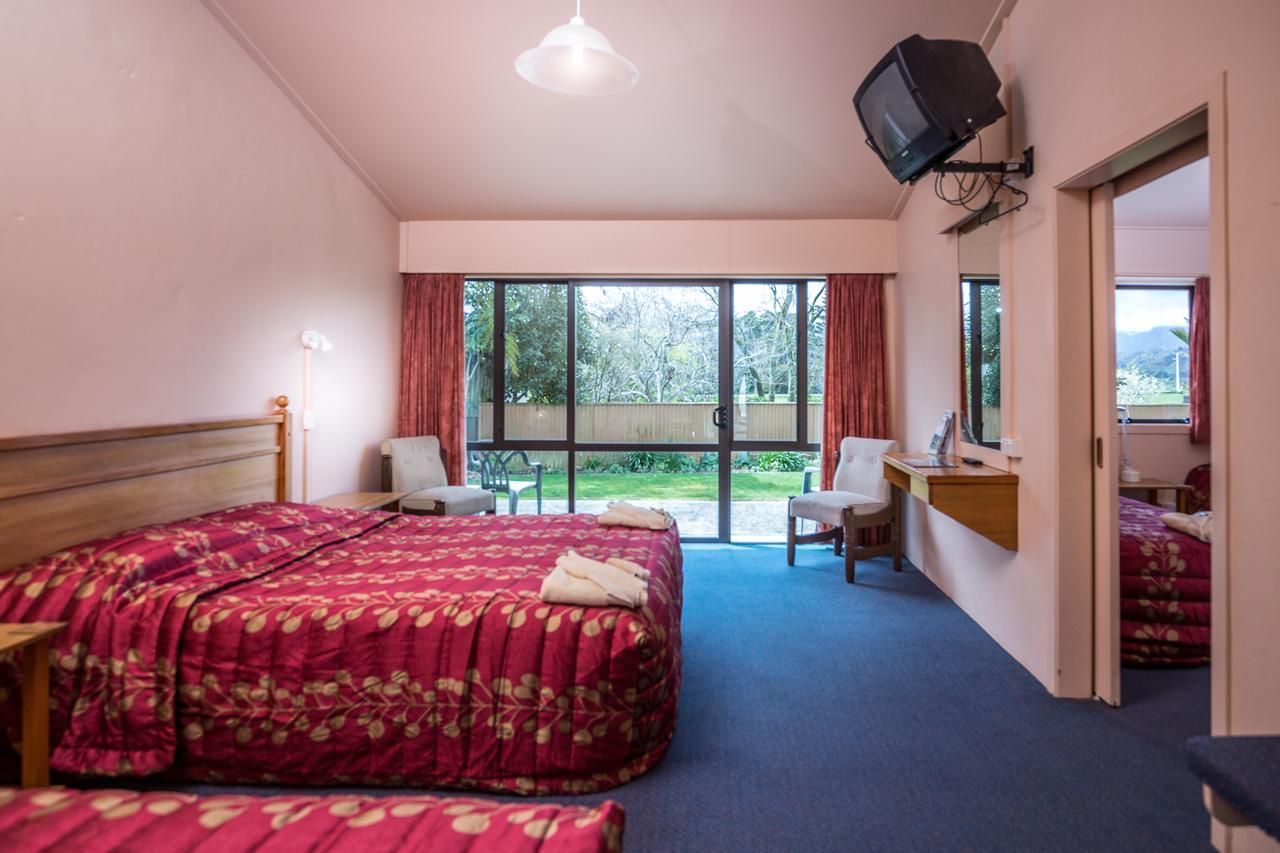 Karamea Village Hotel Exterior foto